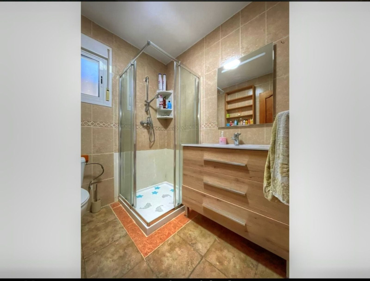 Appartement te koop in Estepona | 4 slaapkamers H5394445