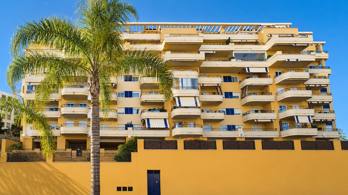 Appartement te koop in Estepona | 2 slaapkamers H5394853