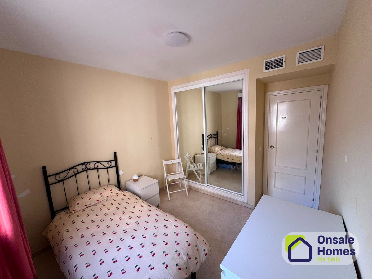 Appartement te koop in Estepona | 4 slaapkamers H5394913