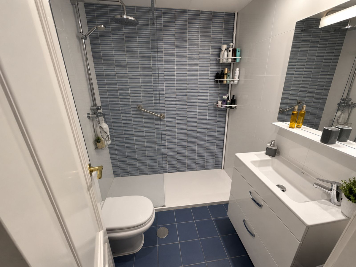 Appartement te koop in Estepona | 4 slaapkamers H5394913