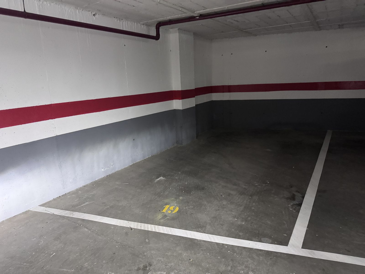 Appartement te koop in Estepona | 4 slaapkamers H5394913