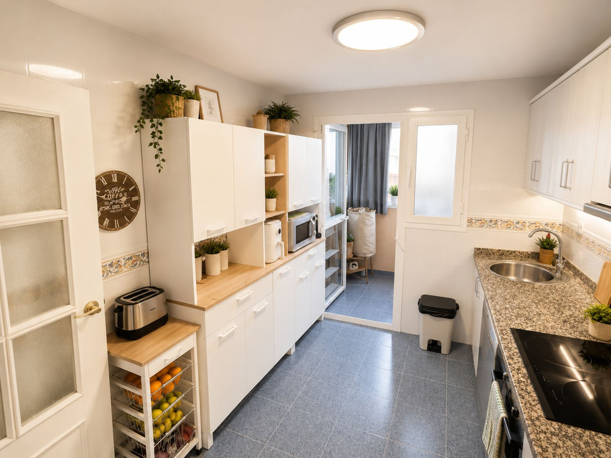 Appartement te koop in Estepona | 4 slaapkamers H5394913
