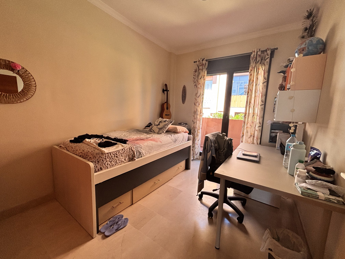 Appartement te koop in Estepona | 3 slaapkamers H5395264