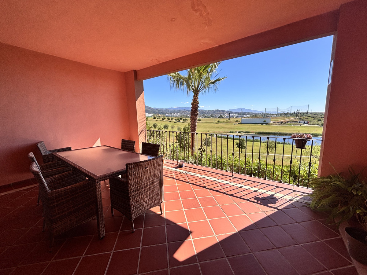Appartement te koop in Estepona | 3 slaapkamers H5395264