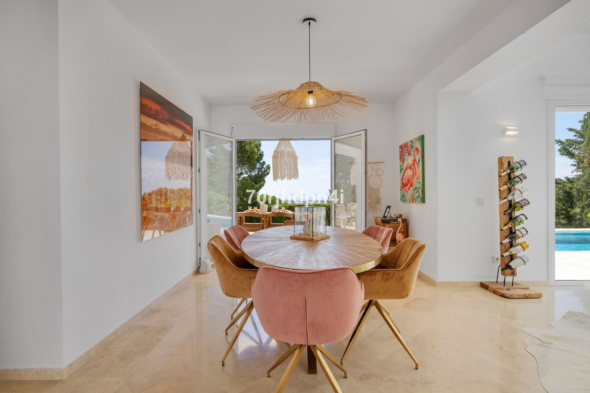 Appartement te koop in Estepona | 5 slaapkamers H5395723
