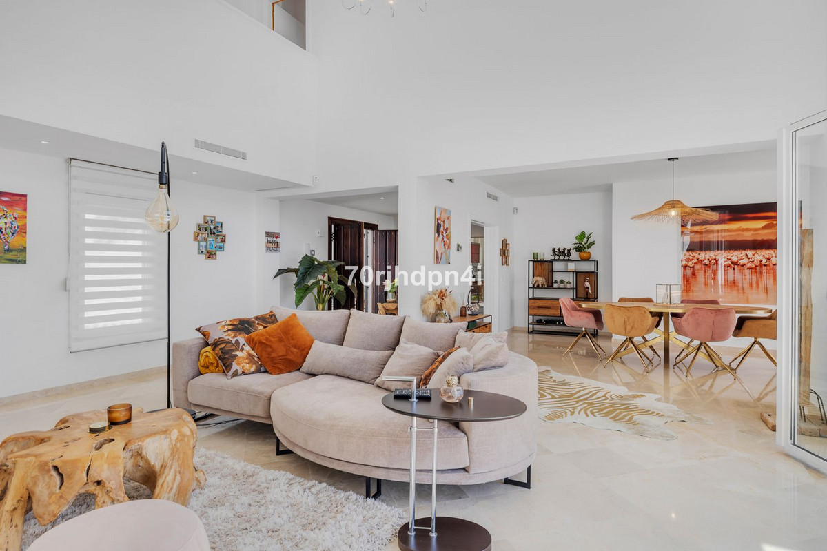 Appartement te koop in Estepona | 5 slaapkamers H5395723