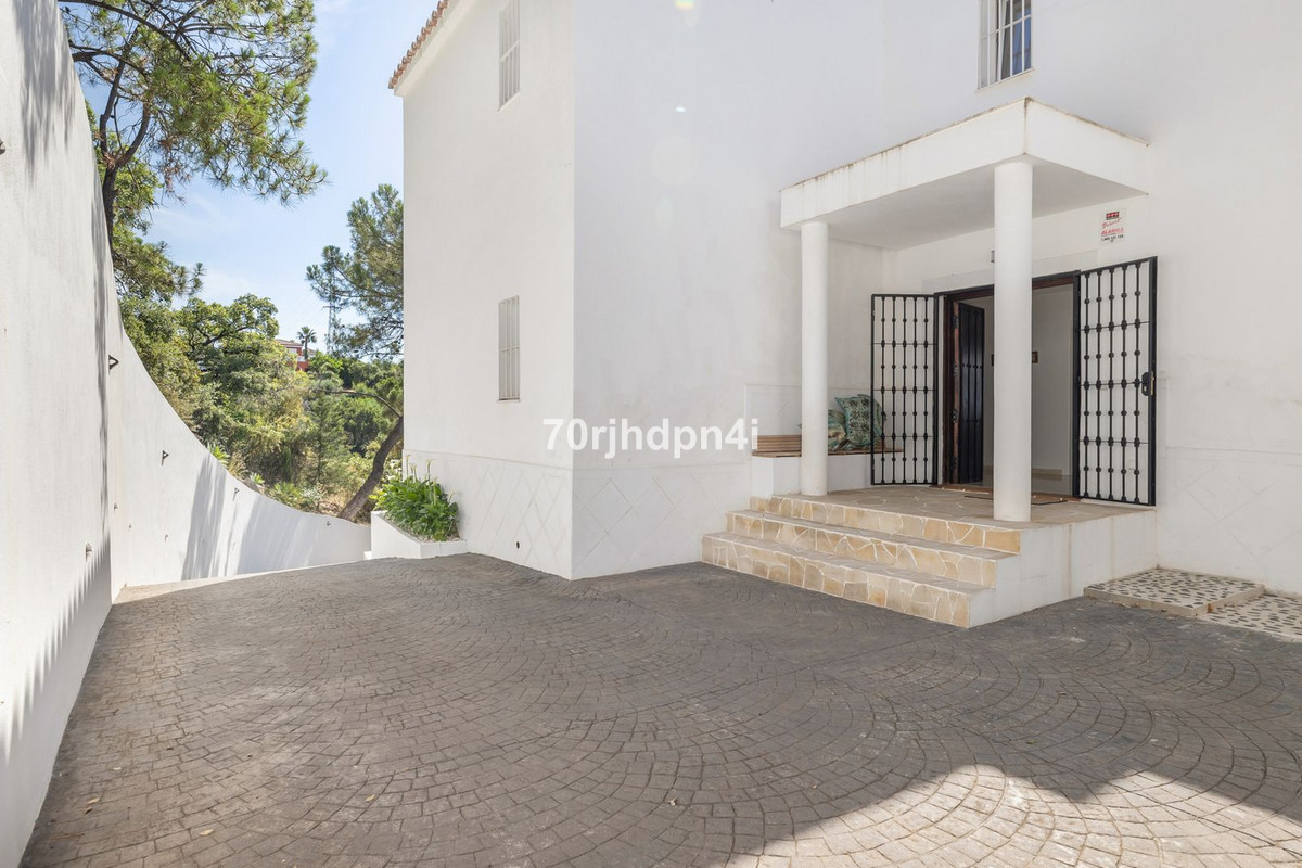 Appartement te koop in Estepona | 5 slaapkamers H5395723