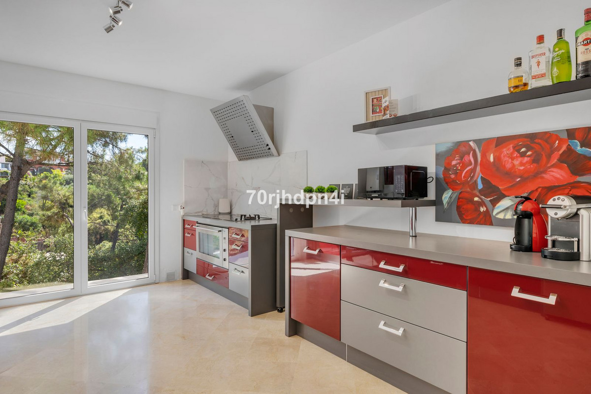 Appartement te koop in Estepona | 5 slaapkamers H5395723