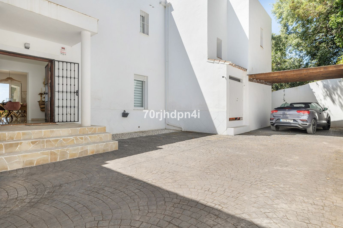 Appartement te koop in Estepona | 5 slaapkamers H5395723
