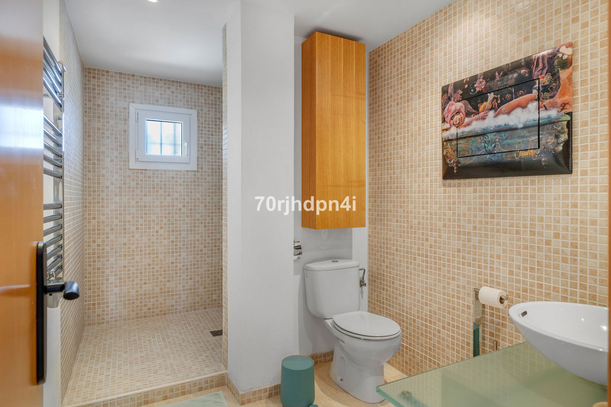 Appartement te koop in Estepona | 5 slaapkamers H5395723