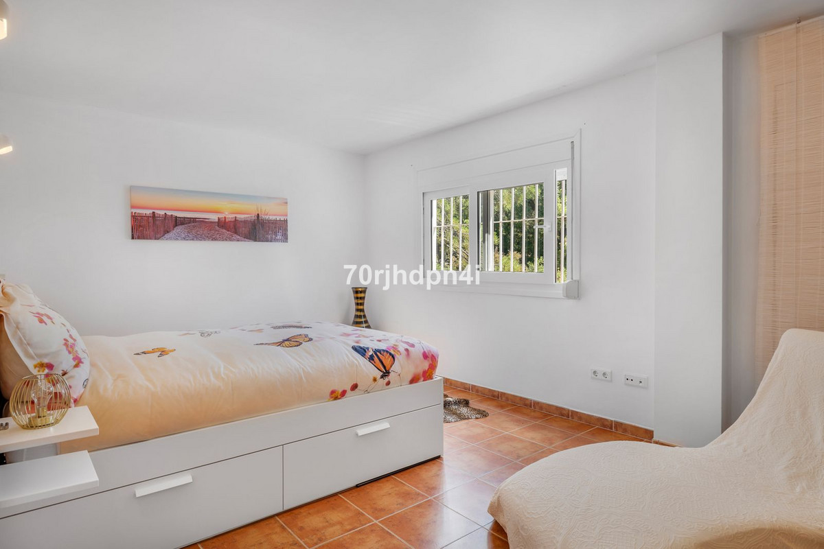 Appartement te koop in Estepona | 5 slaapkamers H5395723