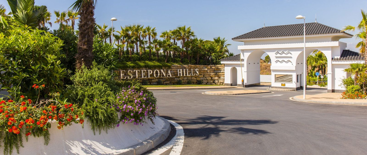 Appartement te koop in Estepona | 3 slaapkamers H5396257