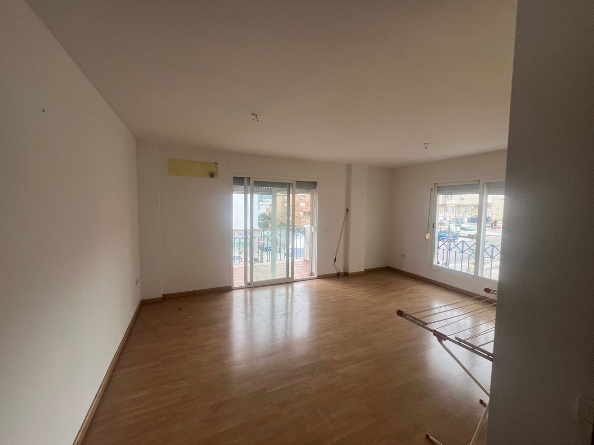 Appartement te koop in Estepona | 4 slaapkamers H5396656
