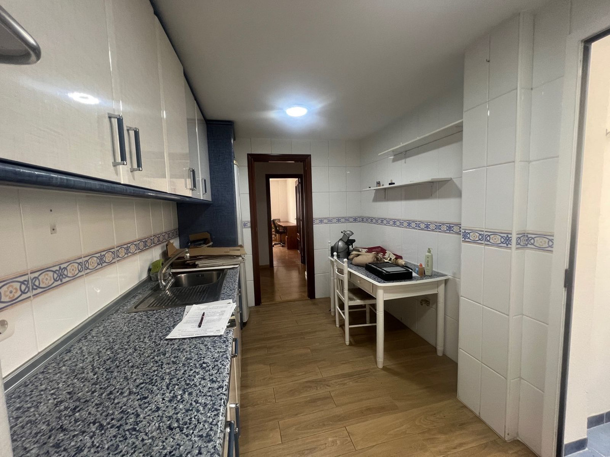 Appartement te koop in Estepona | 4 slaapkamers H5396656