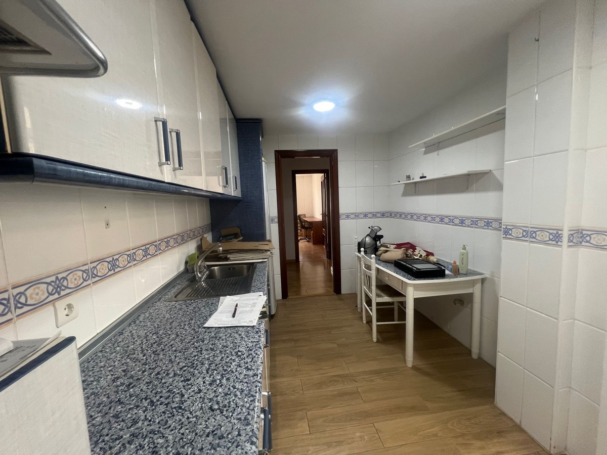 Appartement te koop in Estepona | 4 slaapkamers H5396656