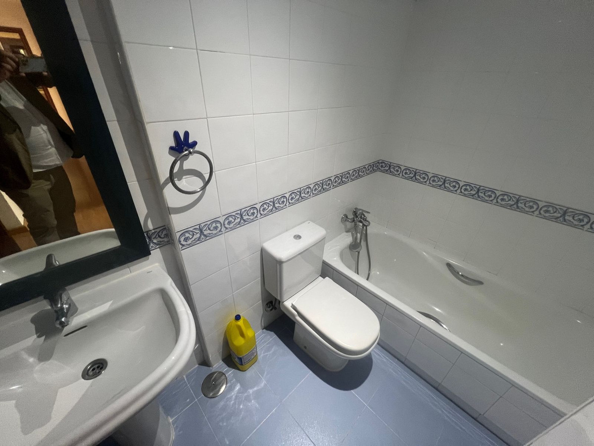 Appartement te koop in Estepona | 4 slaapkamers H5396656