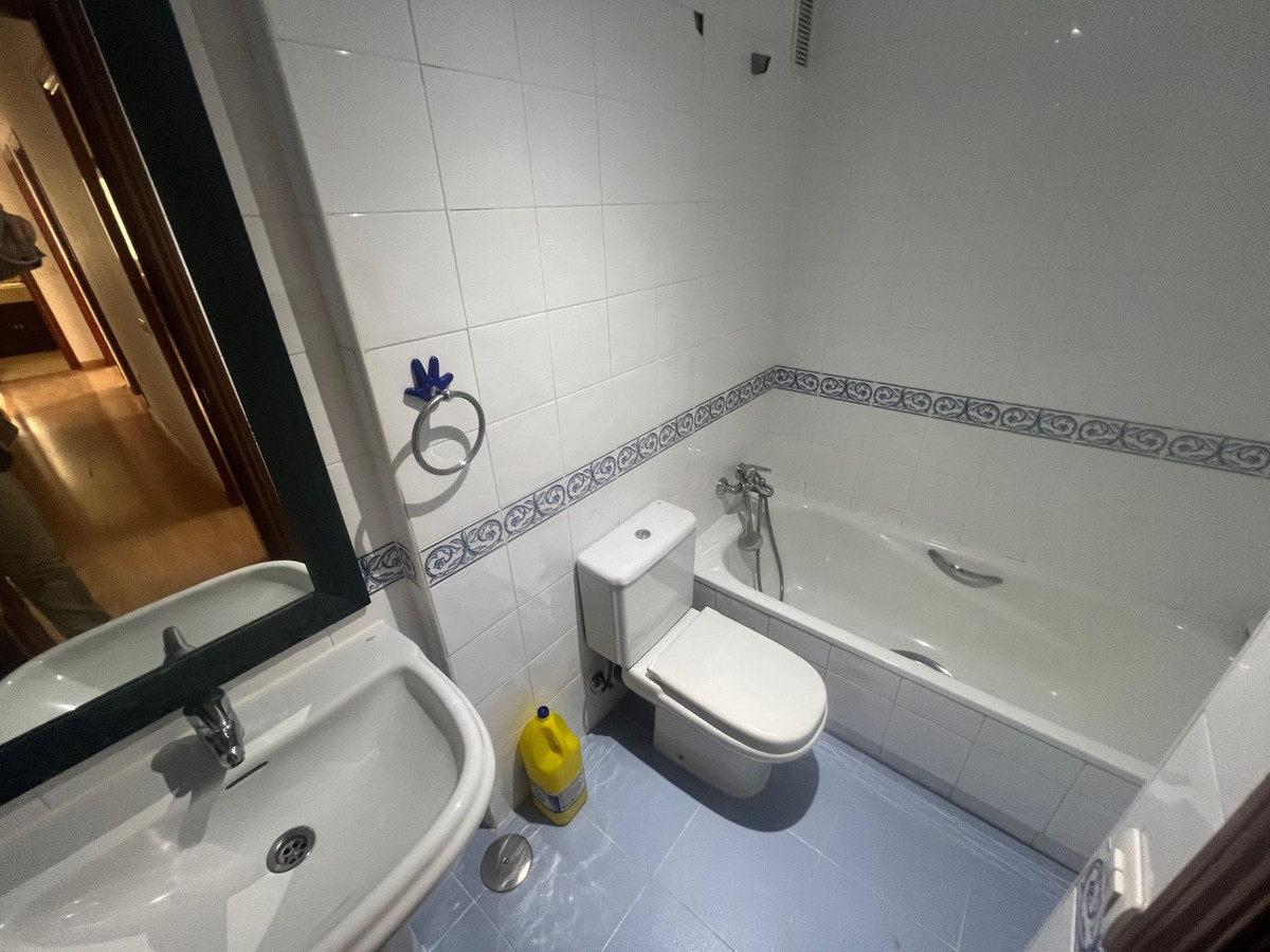 Appartement te koop in Estepona | 4 slaapkamers H5396656