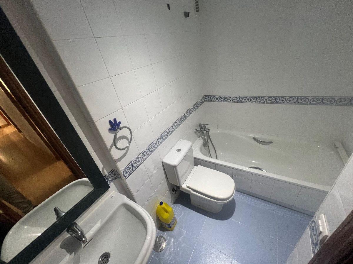 Appartement te koop in Estepona | 4 slaapkamers H5396656