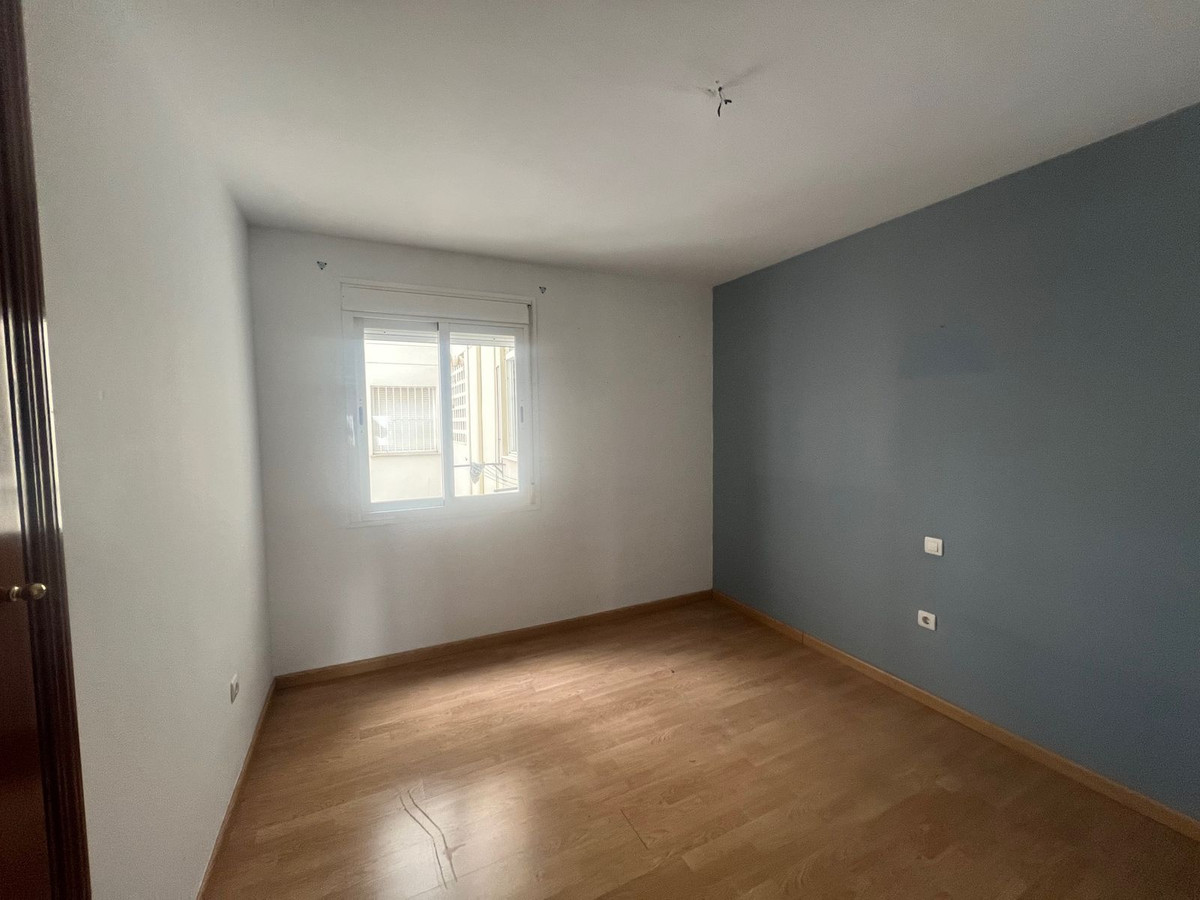 Appartement te koop in Estepona | 4 slaapkamers H5396656