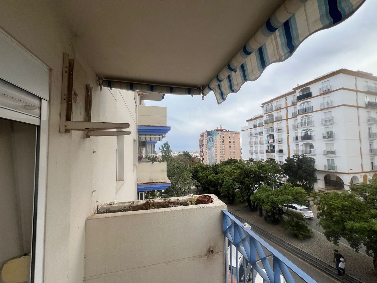 Appartement te koop in Estepona | 4 slaapkamers H5396656