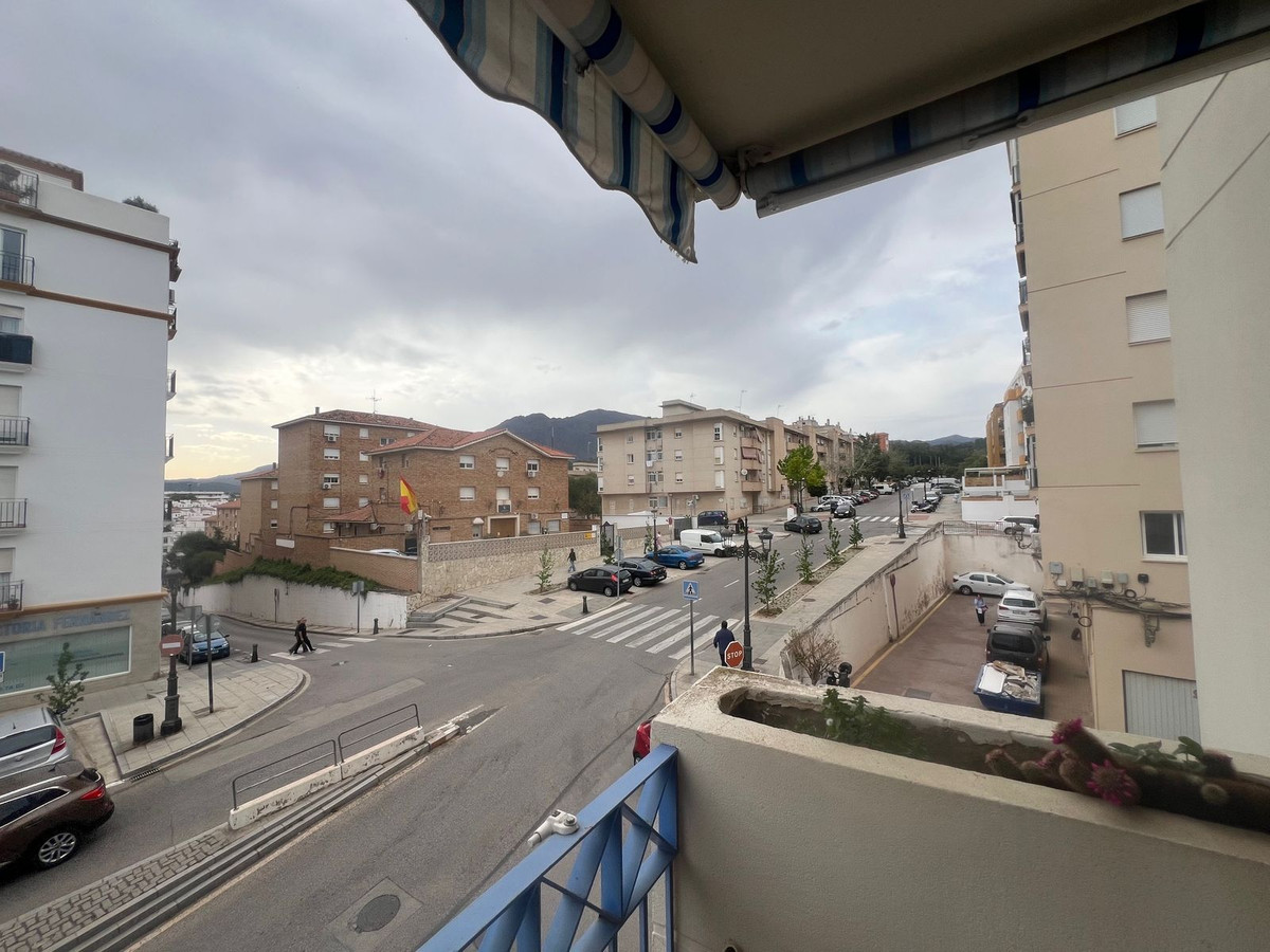 Appartement te koop in Estepona | 4 slaapkamers H5396656