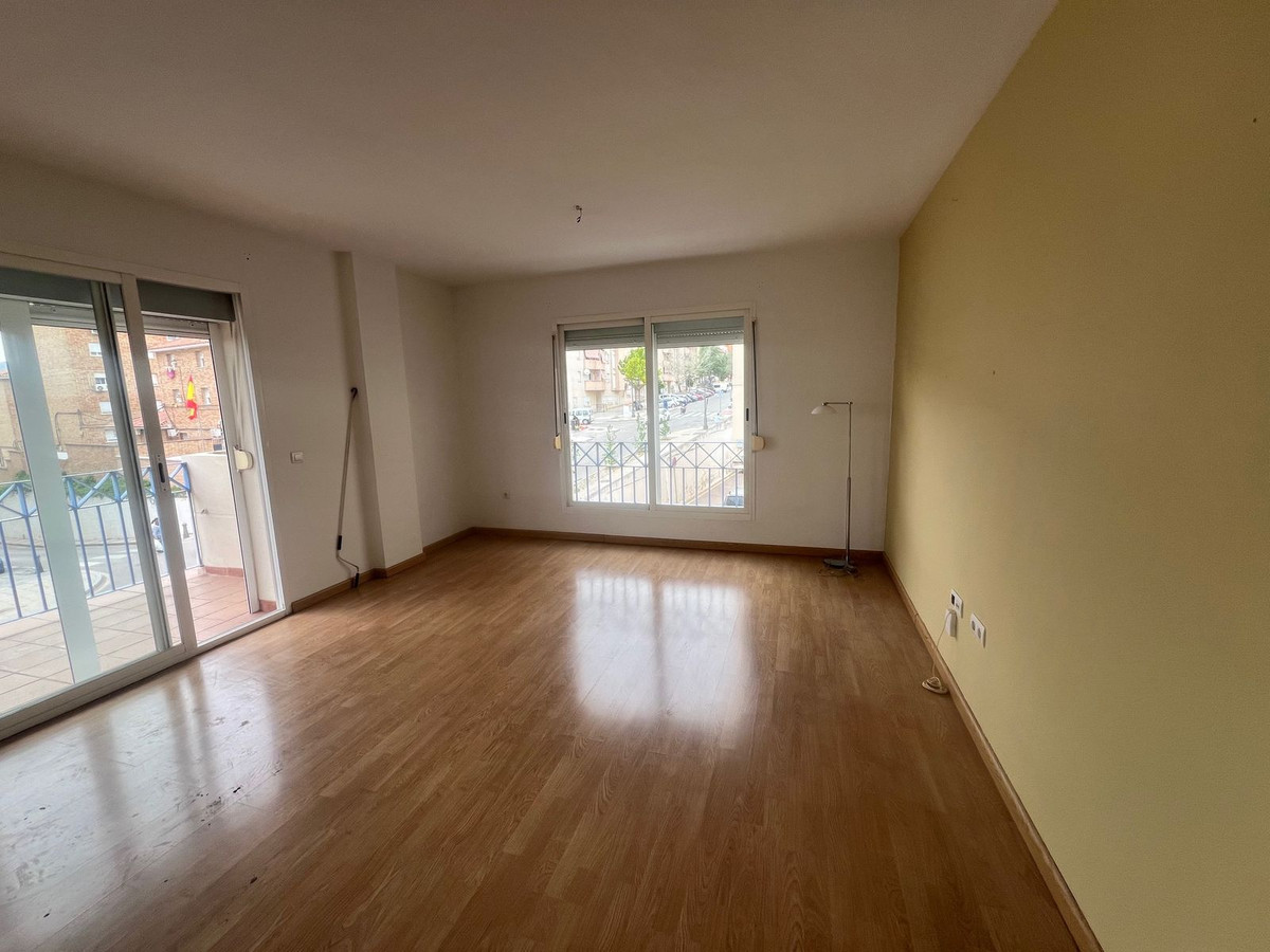Appartement te koop in Estepona | 4 slaapkamers H5396656