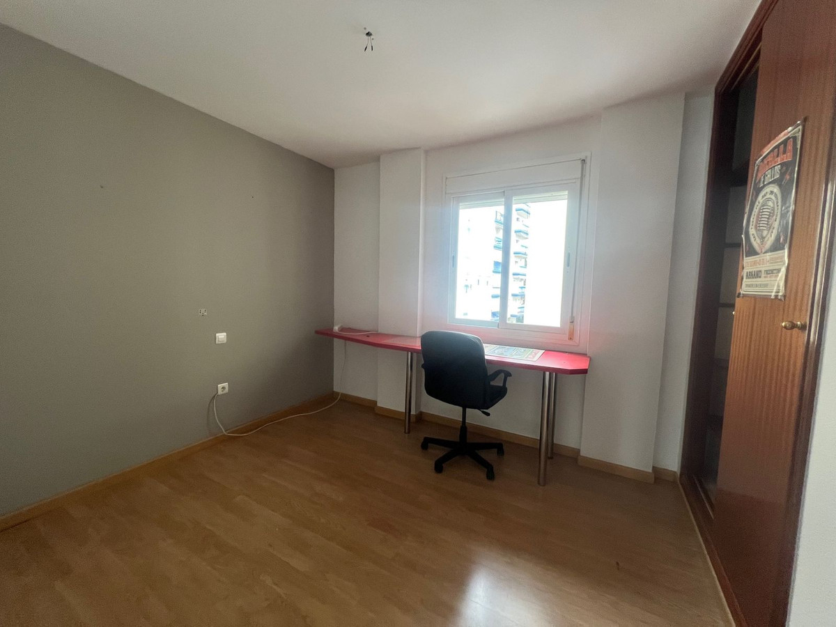 Appartement te koop in Estepona | 4 slaapkamers H5396656
