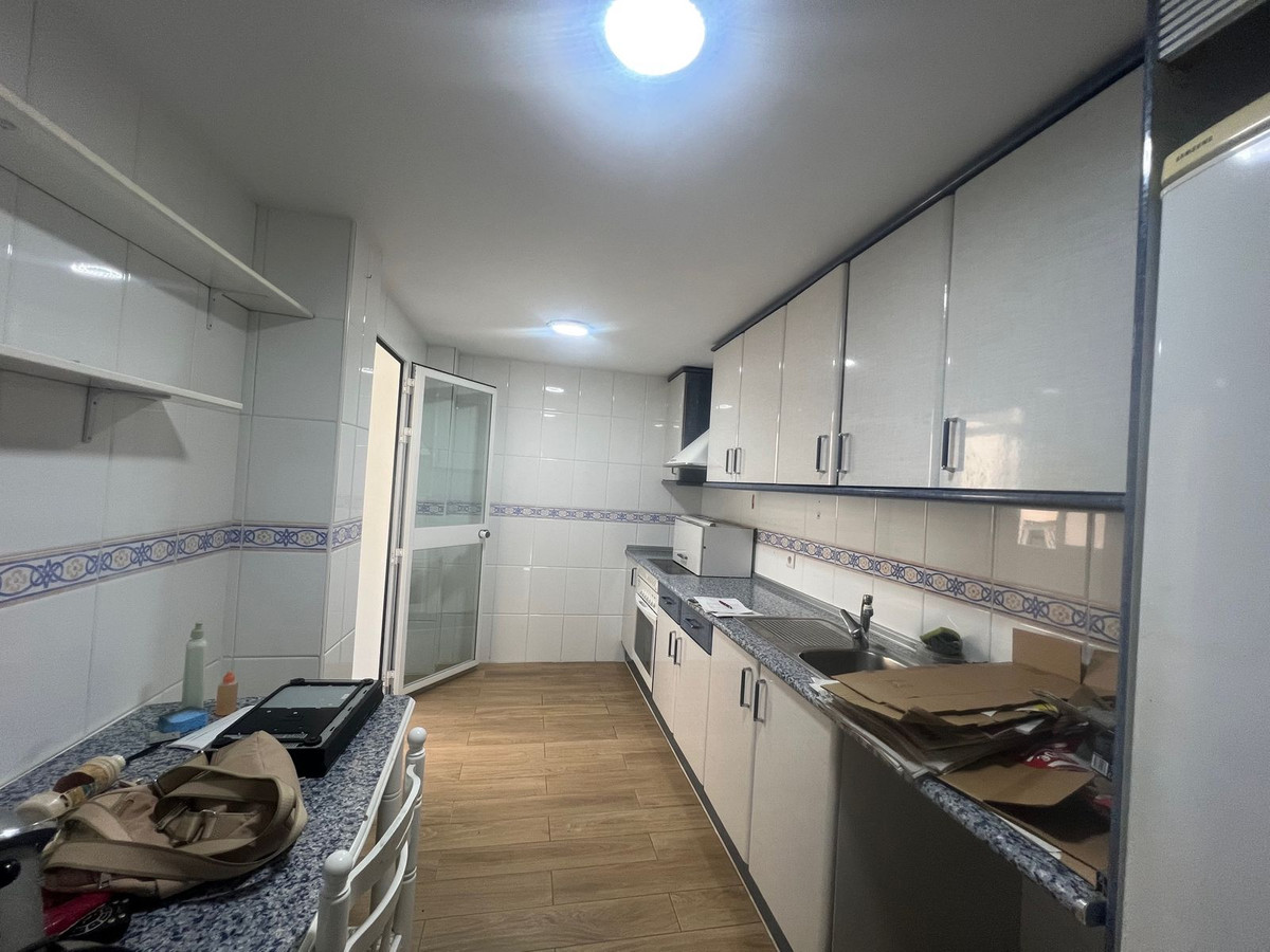 Appartement te koop in Estepona | 4 slaapkamers H5396656