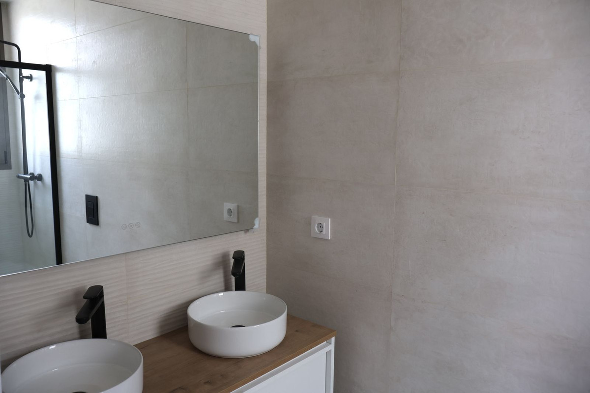 Appartement te koop in Estepona | 2 slaapkamers H5397568