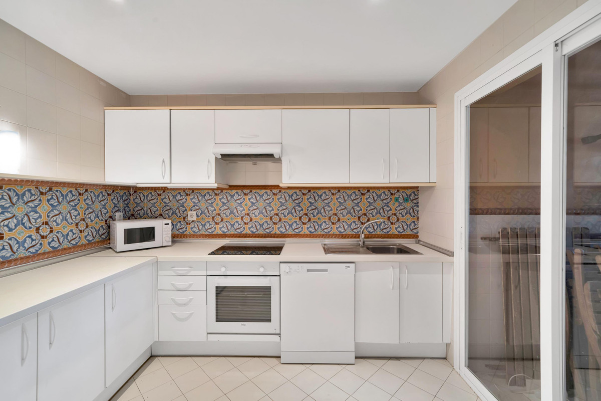 Appartement te koop in Estepona | 2 slaapkamers H5398417