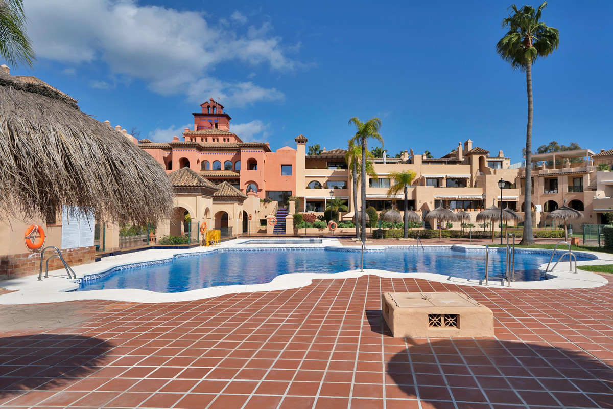 Appartement te koop in Estepona | 2 slaapkamers H5398417