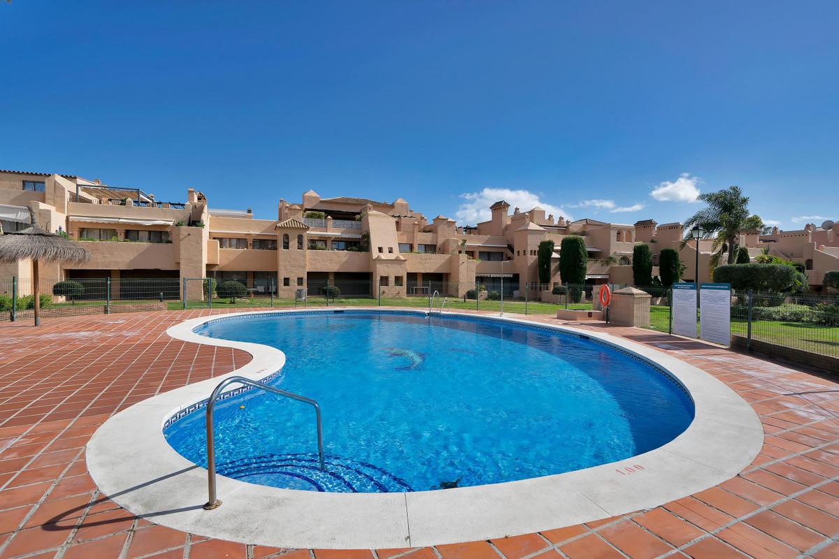 Appartement te koop in Estepona | 2 slaapkamers H5398417