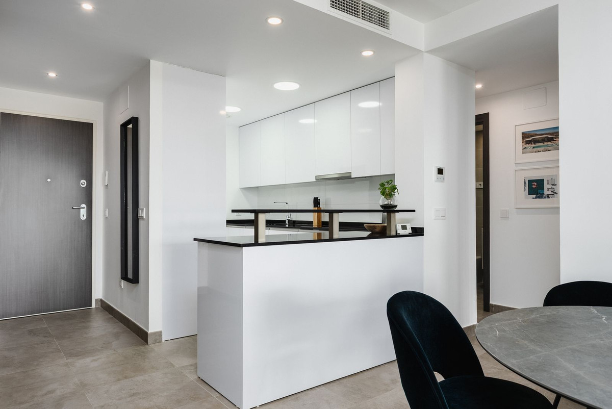 Appartement te koop in Estepona | 2 slaapkamers H5398612