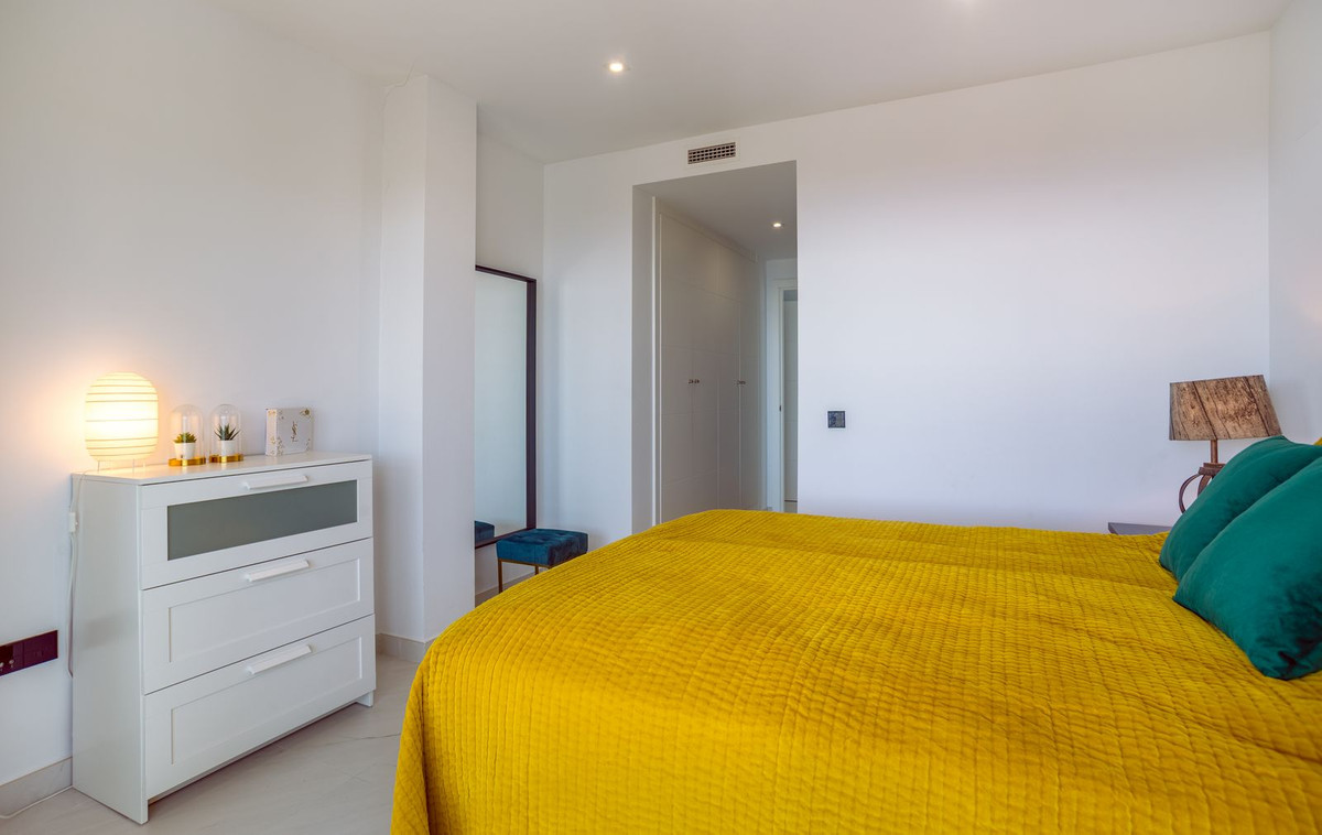 Appartement te koop in Estepona | 2 slaapkamers H5398627