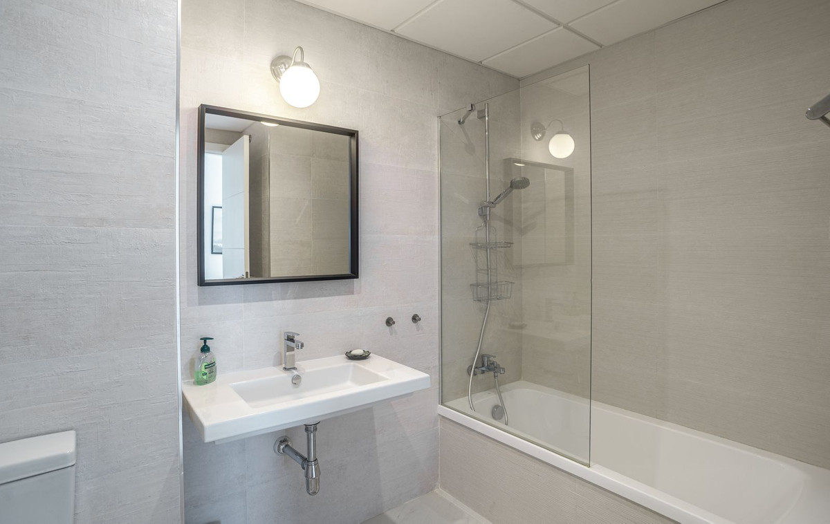 Appartement te koop in Estepona | 2 slaapkamers H5398627