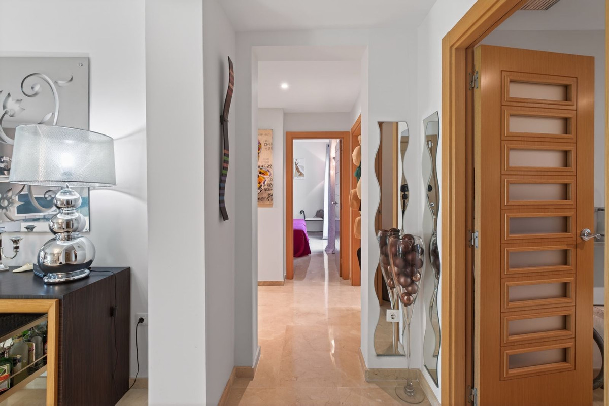 Appartement te koop in Estepona | 2 slaapkamers H5400031