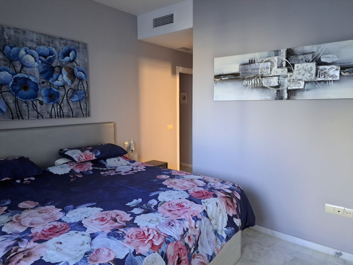 Appartement te koop in Estepona | 2 slaapkamers H5400064