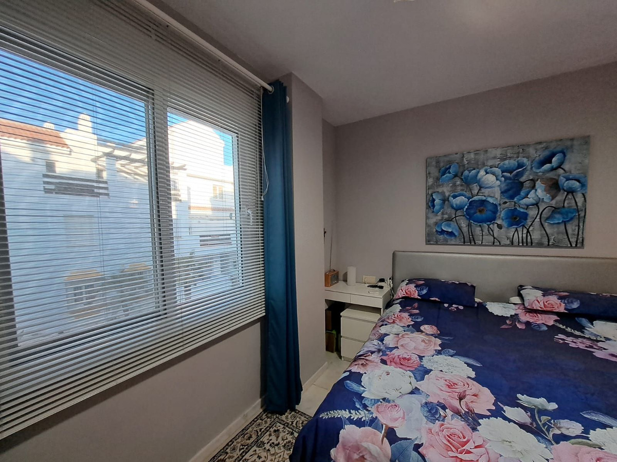 Appartement te koop in Estepona | 2 slaapkamers H5400064