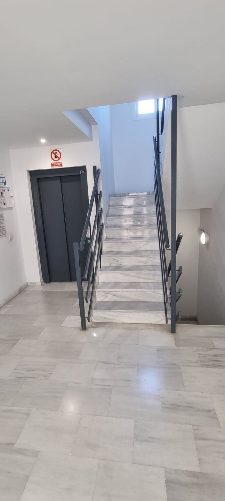 Appartement te koop in Estepona | 2 slaapkamers H5400064