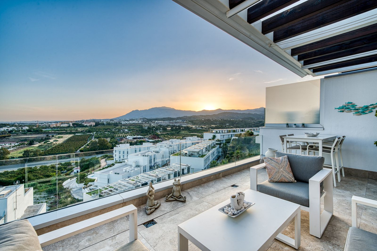 Penthouse te koop in Estepona | 2 slaapkamers H5400166