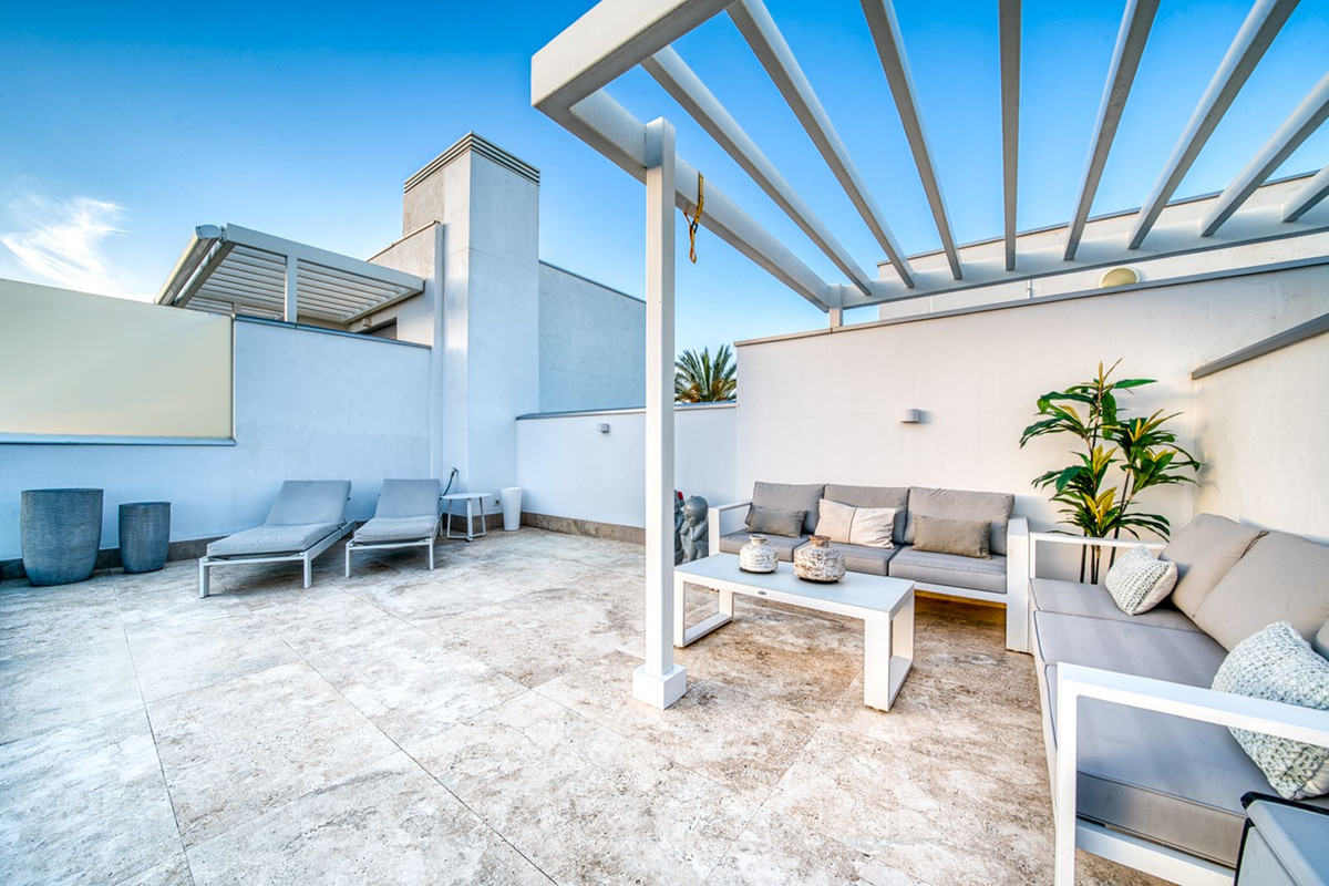 Penthouse te koop in Estepona | 2 slaapkamers H5400166