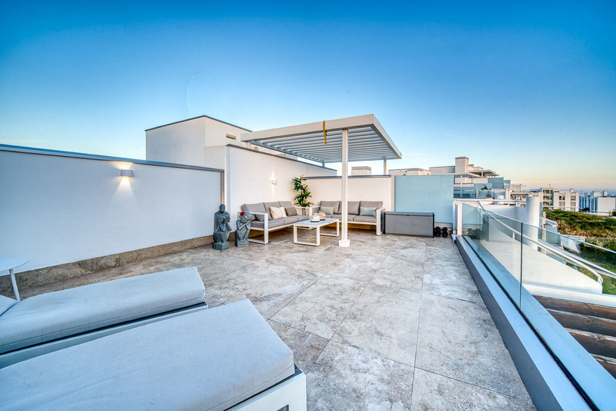 Penthouse te koop in Estepona | 2 slaapkamers H5400166