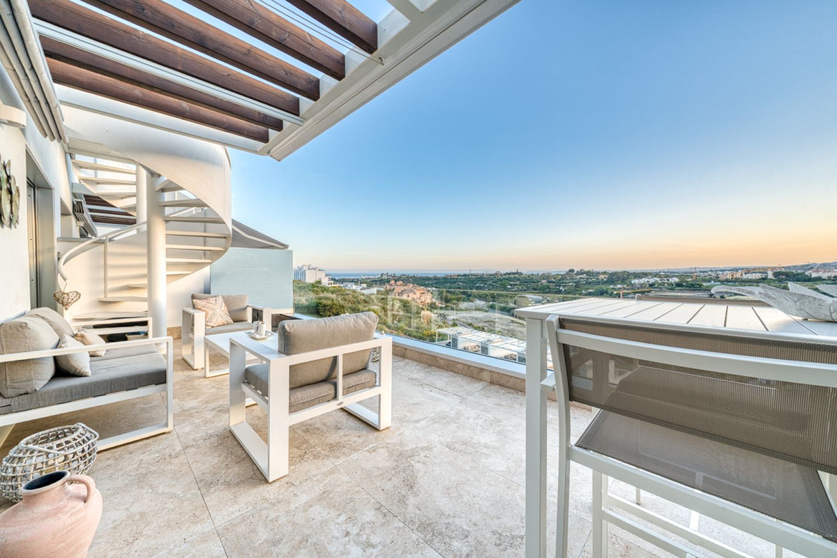 Penthouse te koop in Estepona | 2 slaapkamers H5400166