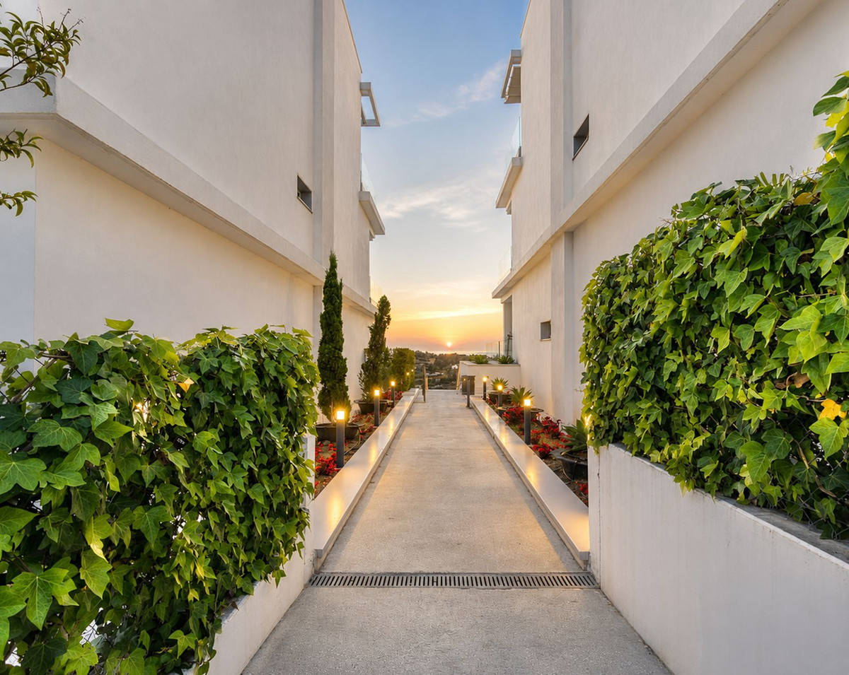 Penthouse te koop in Estepona | 2 slaapkamers H5400166