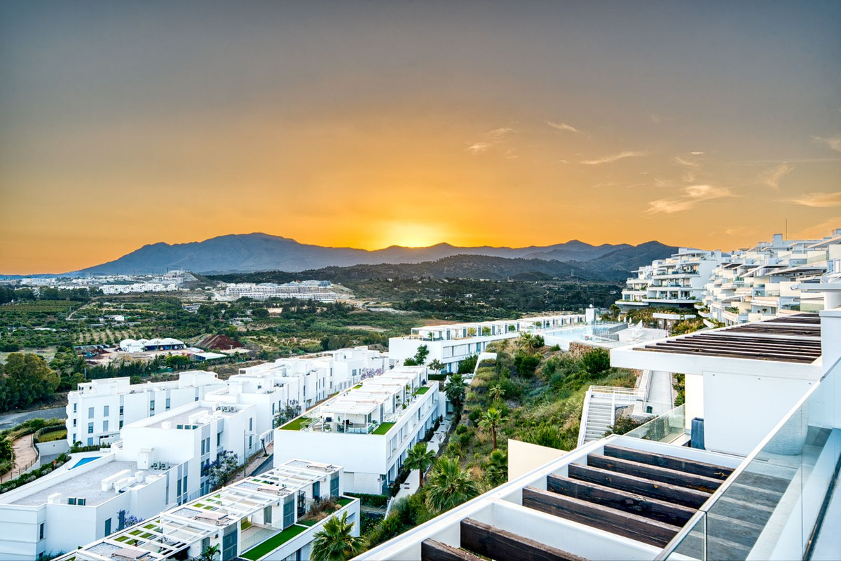 Penthouse te koop in Estepona | 2 slaapkamers H5400166