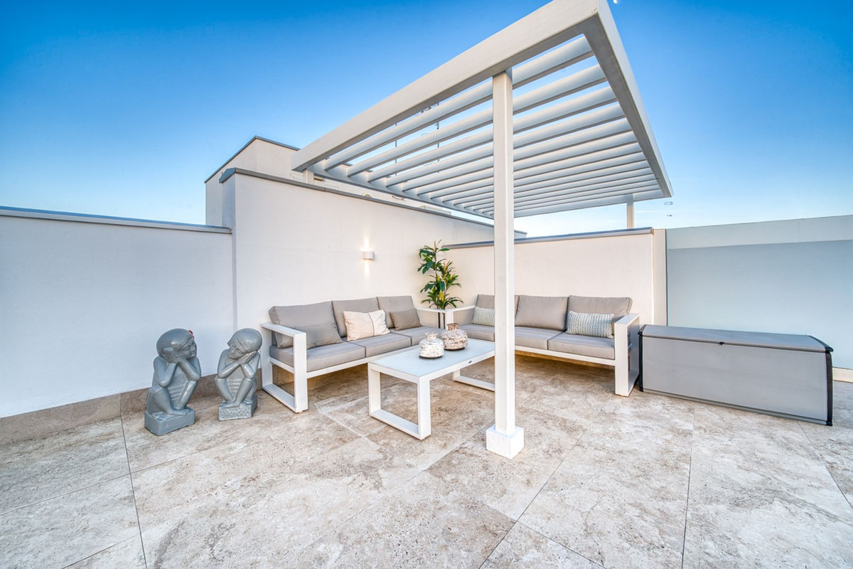 Penthouse te koop in Estepona | 2 slaapkamers H5400166