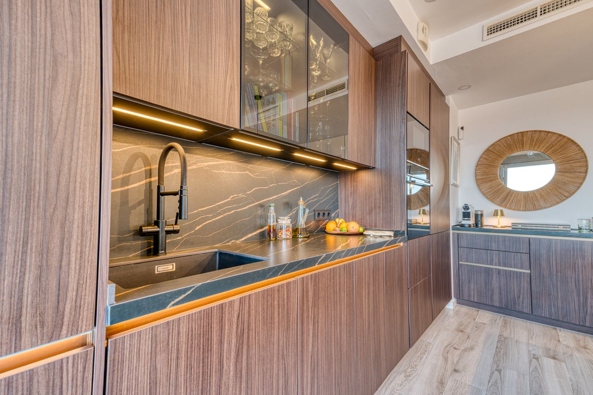 Penthouse te koop in Estepona | 2 slaapkamers H5400166