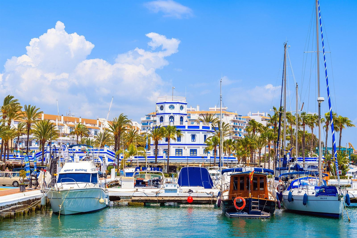 Penthouse te koop in Estepona | 0 slaapkamers H5400625
