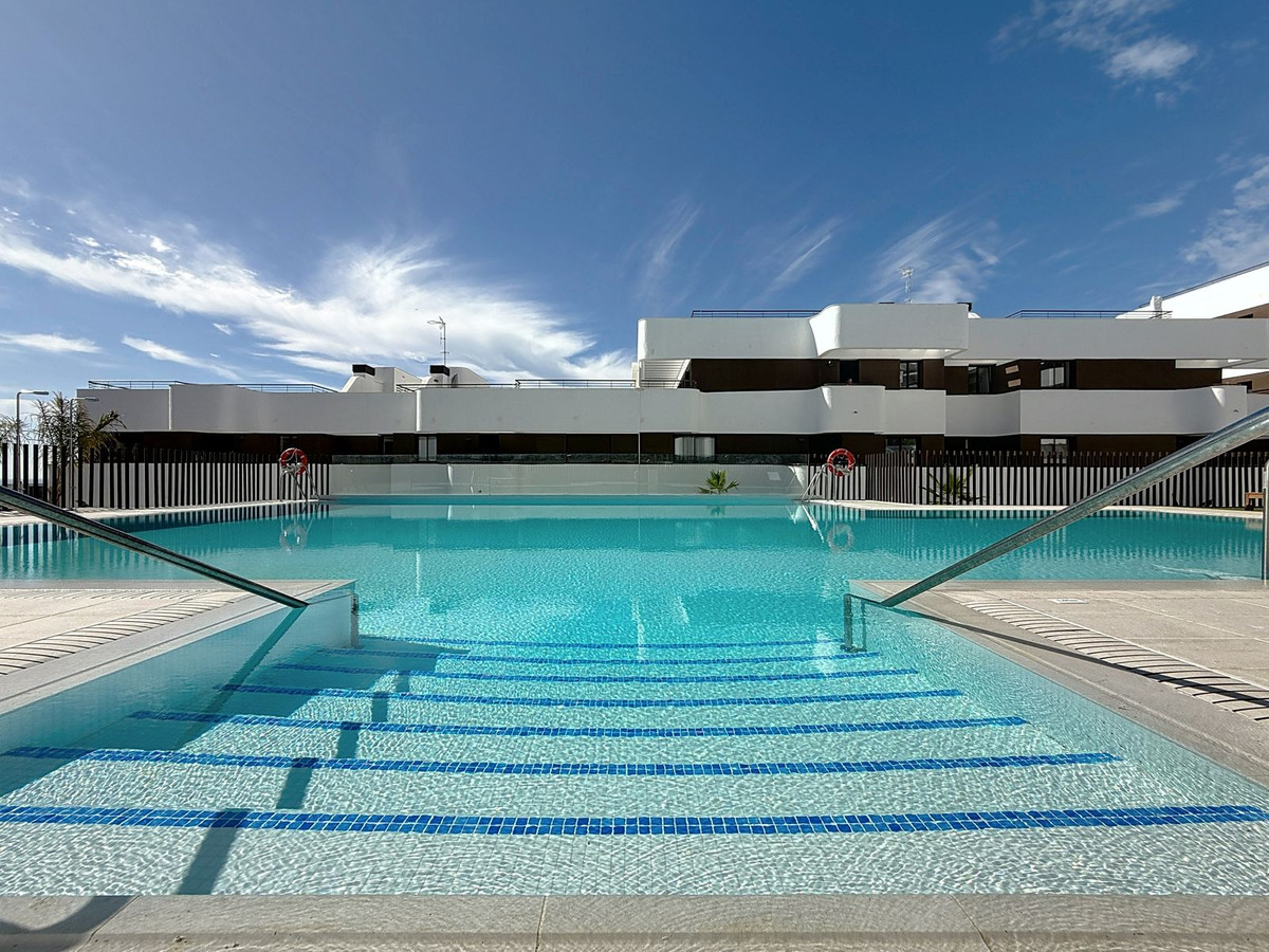 Penthouse te koop in Estepona | 3 slaapkamers H5400679