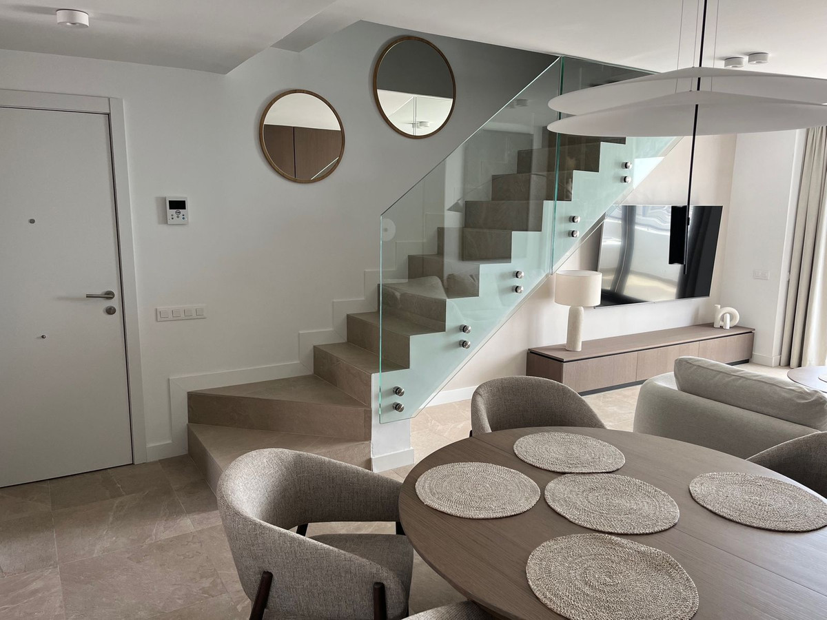 Penthouse te koop in Estepona | 3 slaapkamers H5400679